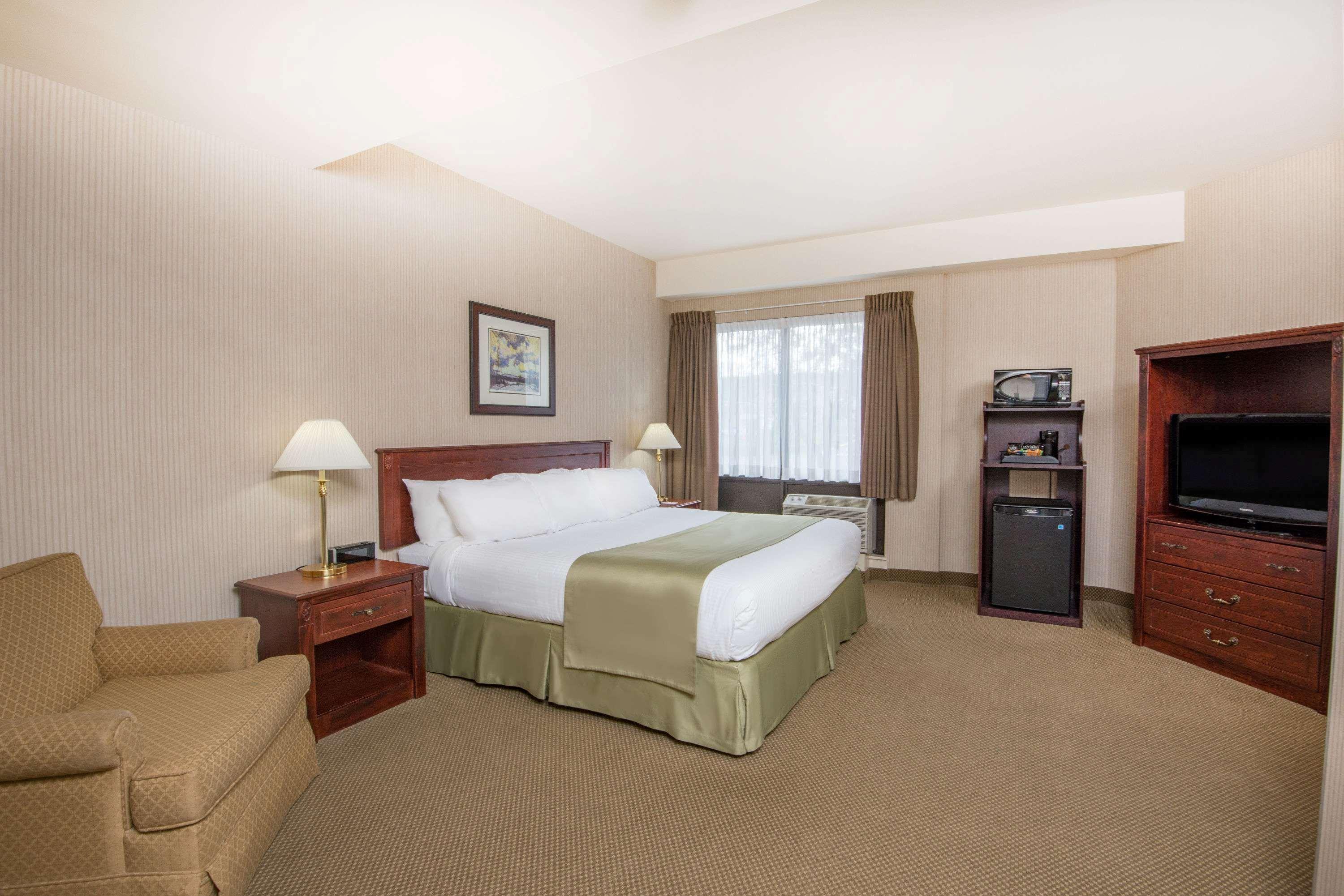 Comfort Suites Midland West Экстерьер фото